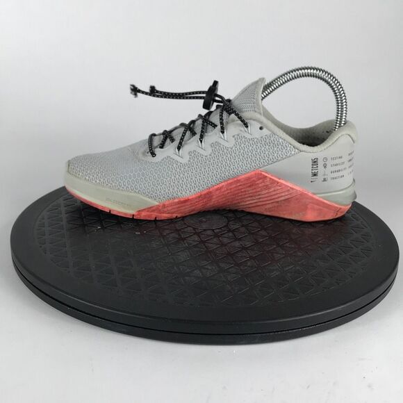 Nike Metcon 5 Gray/Pink Athletic Training Shoes AO2982-004 Women’s Size 6.5 - Picture 9 of 12